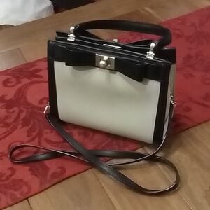 Kate Spade black/white bow tie convertible purse, 8×6.